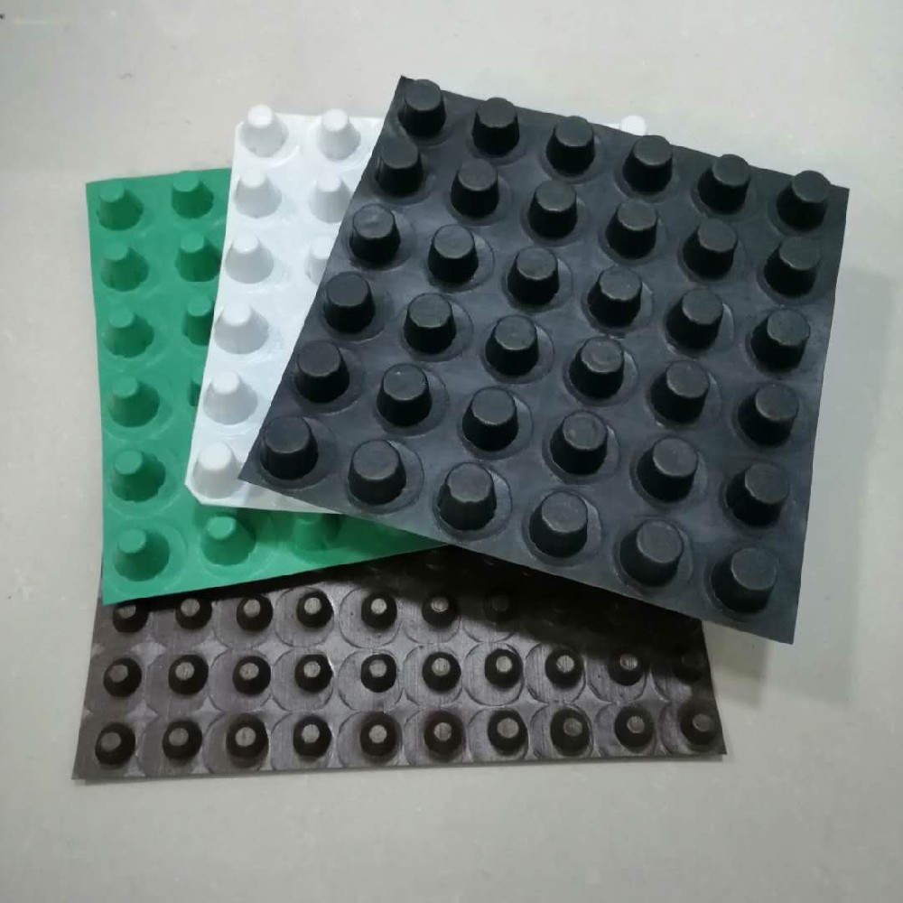 排水板不同规格铺设方法？